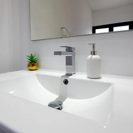 Oceanfront With Private Pool Breathtaking Sunsets In Madeira