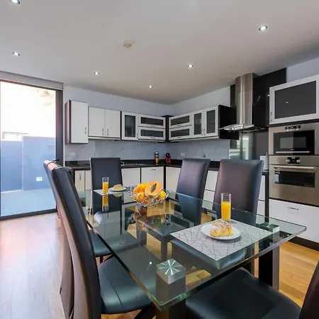 Oceanfront With Private Pool Breathtaking Sunsets In Madeira