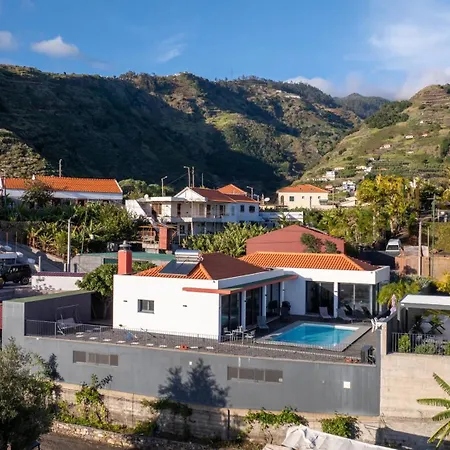 Oceanfront With Private Pool Breathtaking Sunsets In Madeira