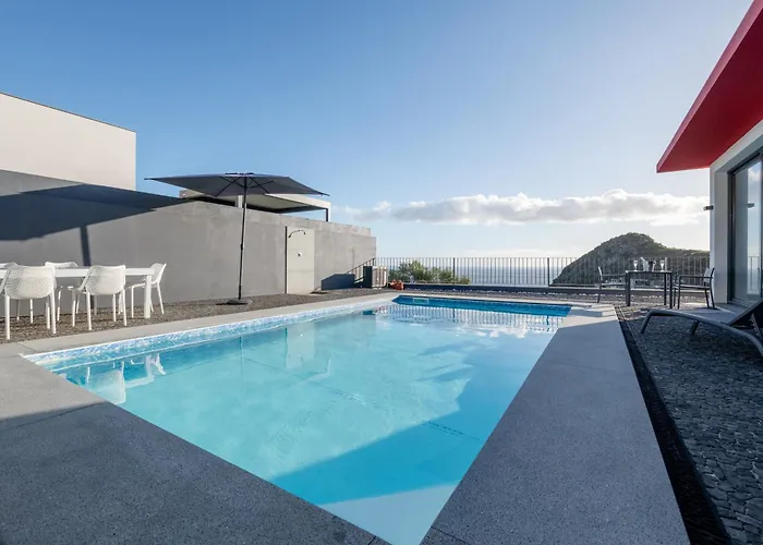 Oceanfront With Private Pool Breathtaking Sunsets In Madeira * Tabua (Madeira)