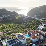 Villa Oceanfront With Private Pool Breathtaking Sunsets In Madeira Tabua (Madeira)