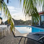 Villa Oceanfront With Private Pool Breathtaking Sunsets In Madeira Tabua (Madeira)