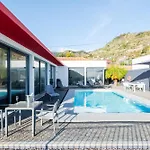 Oceanfront With Private Pool Breathtaking Sunsets In Madeira Tabua (Madeira)