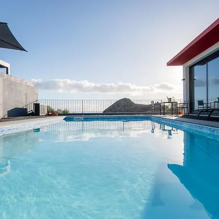 Oceanfront With Private Pool Breathtaking Sunsets In Madeira Tabua (Madeira)