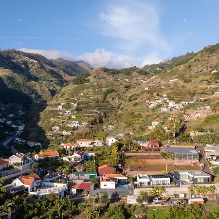 Oceanfront With Private Pool Breathtaking Sunsets In Madeira Villa Tabua (Madeira)