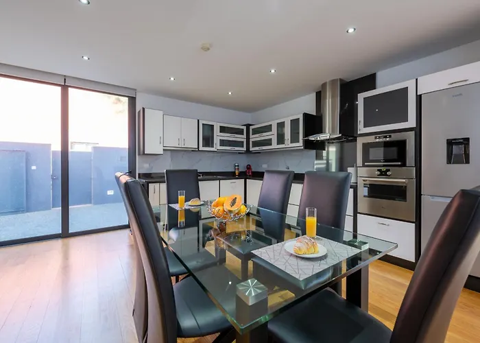 Oceanfront With Private Pool Breathtaking Sunsets In Madeira