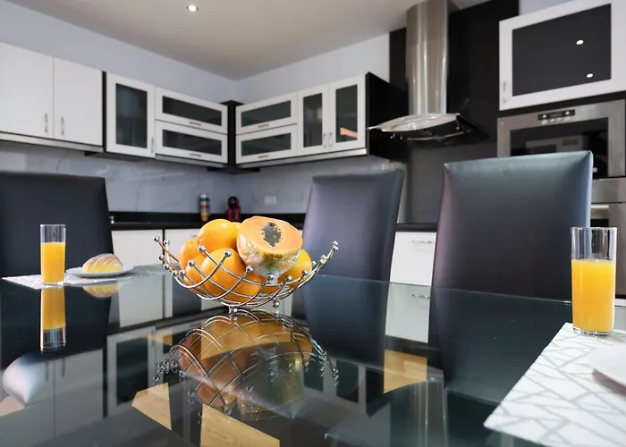 Oceanfront With Private Pool Breathtaking Sunsets In Madeira