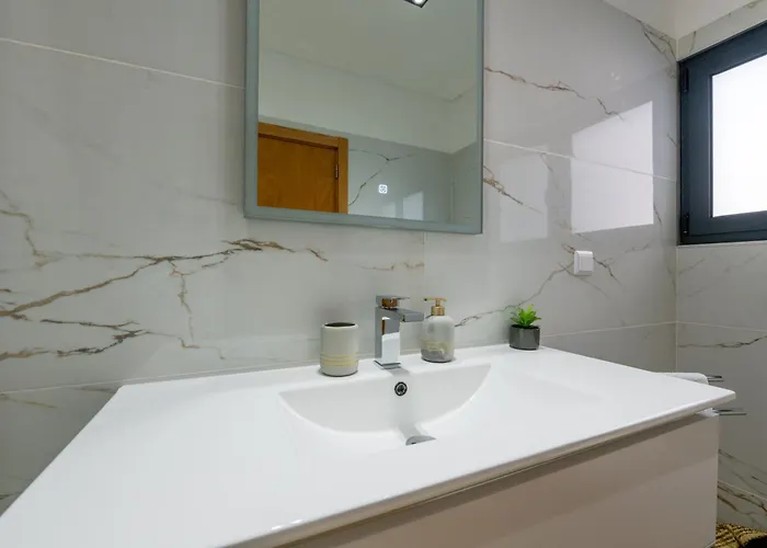 Oceanfront With Private Pool Breathtaking Sunsets In Madeira