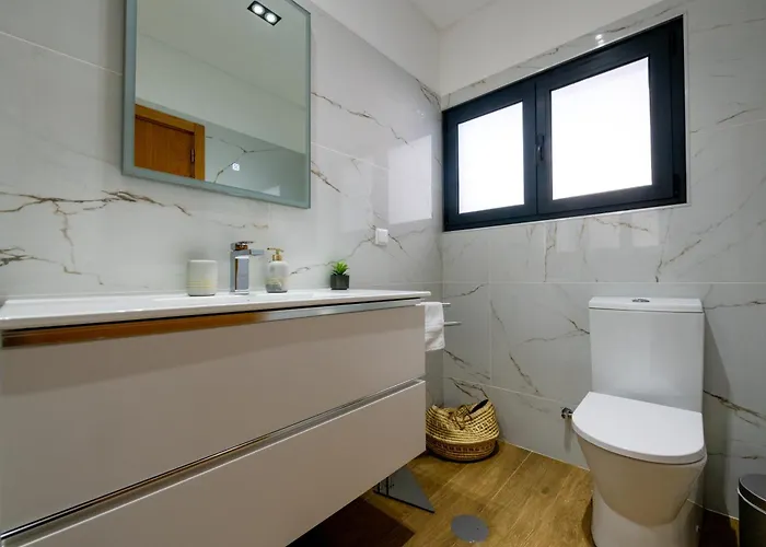 Oceanfront With Private Pool Breathtaking Sunsets In Madeira Villa Tabua (Madeira)